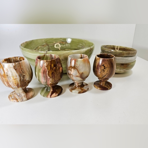 Gorgeous green and brown onyx bowls  and shot glasses - Picture 4 of 12